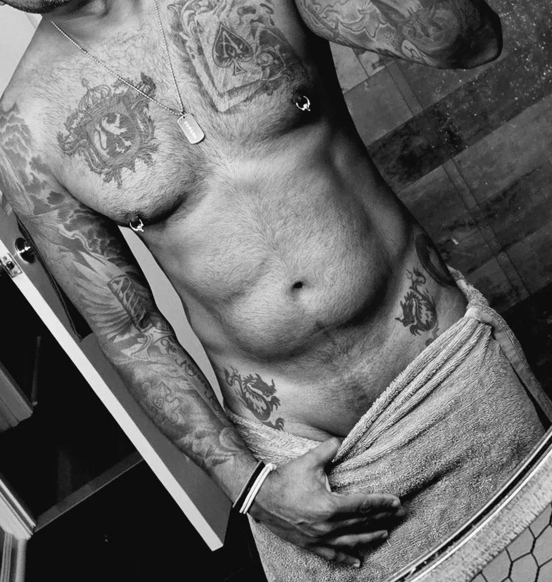 Who likes black and white photos [42] ??