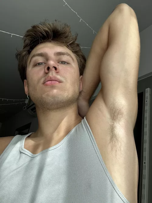 Who wants a sniff 👃🏼