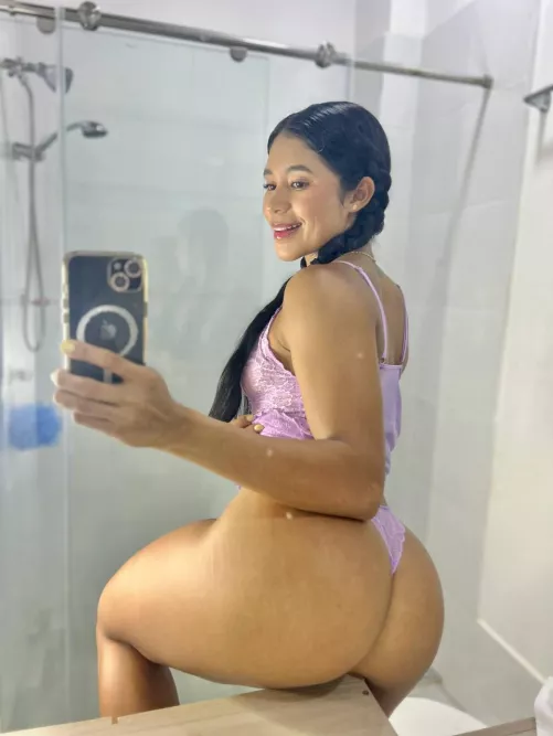 Would you let me send you nudes?