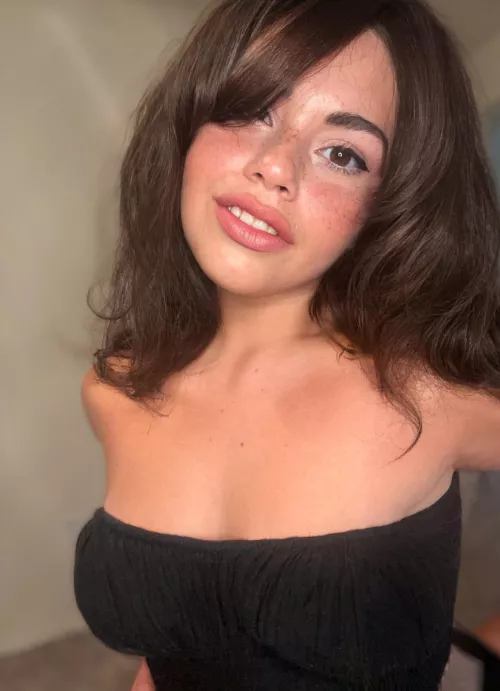 Are you into freckled girls 