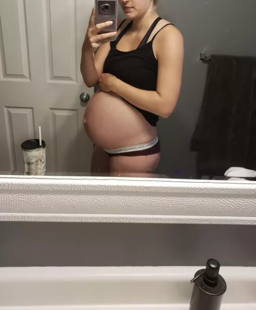 Can pregnant girls wear Victoria's secret?