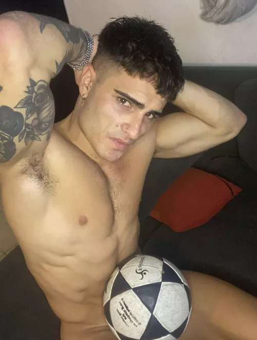 Can you handle the intensity of my post-match armpit musk?