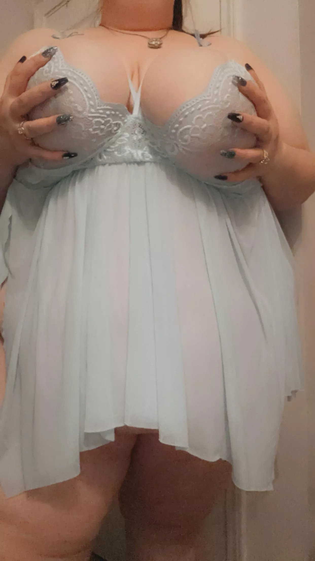 come take this off of me 😘