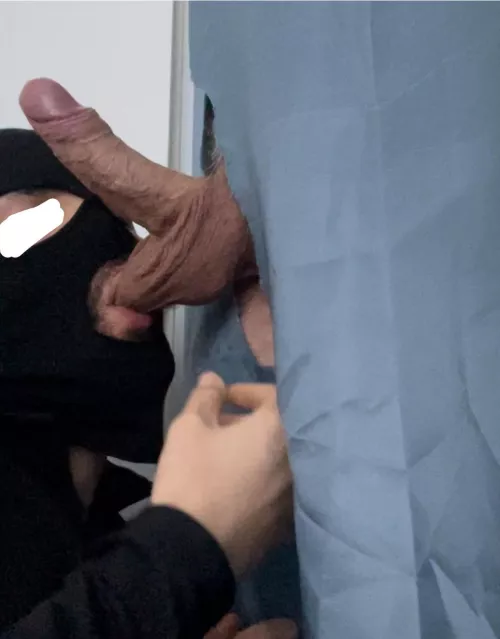 Fit M27 is hosting a private gloryhole in The Hague (NL). Clean and discrete GH for Bi-(curious), gay, straight and DL Guys. No facepic needed. STD free. Send dickpic and stats for the adress.