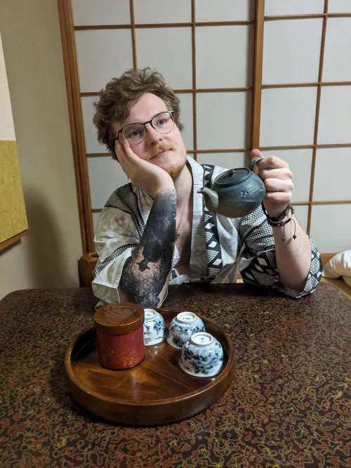 god i fucking love TEA