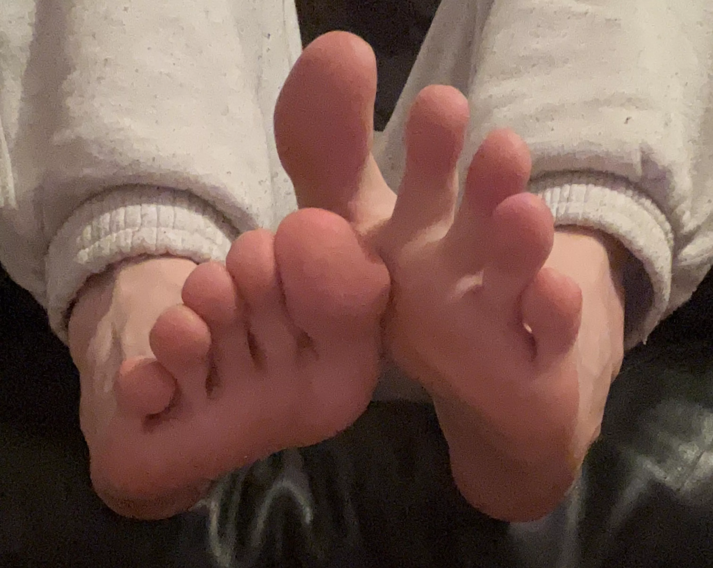 i don’t think you’ll see cuter soles today 💕