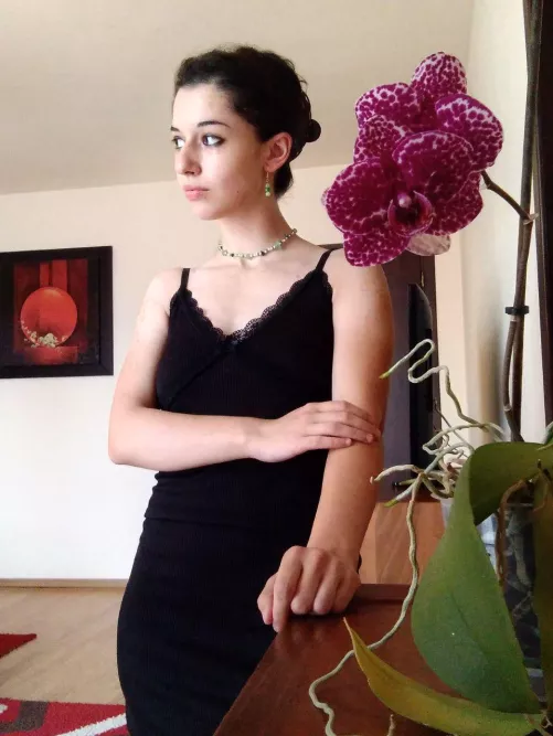 I hope I look good in this dress 🙈