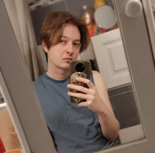 I'm kinda depressed but still felt looking good today 😅