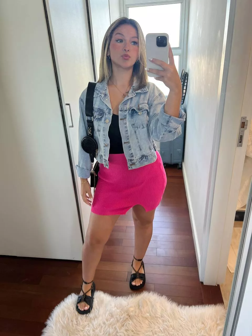 Its pink skirt Monday today.