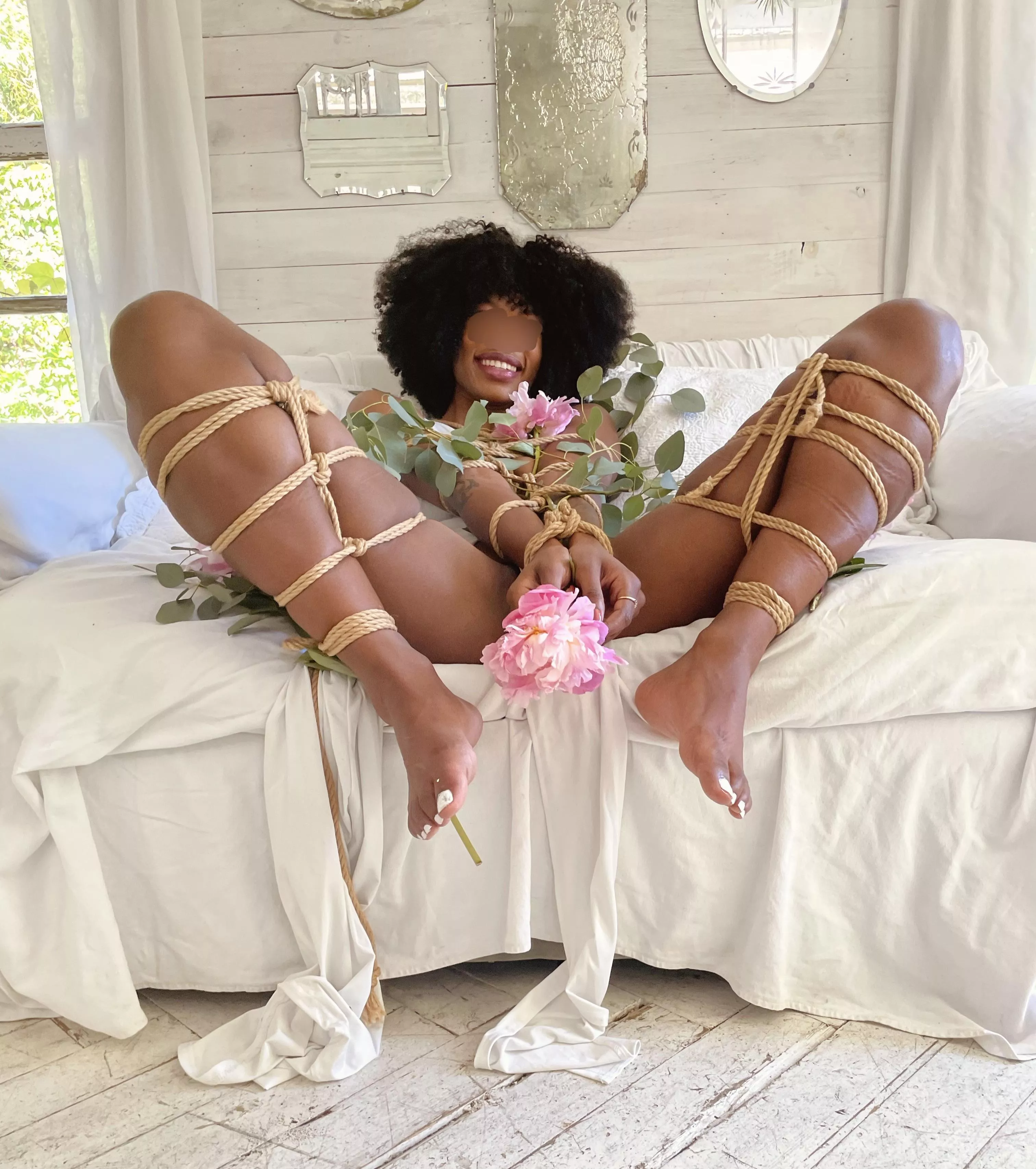 Long legs needed a lot o[f] rope to be tied up