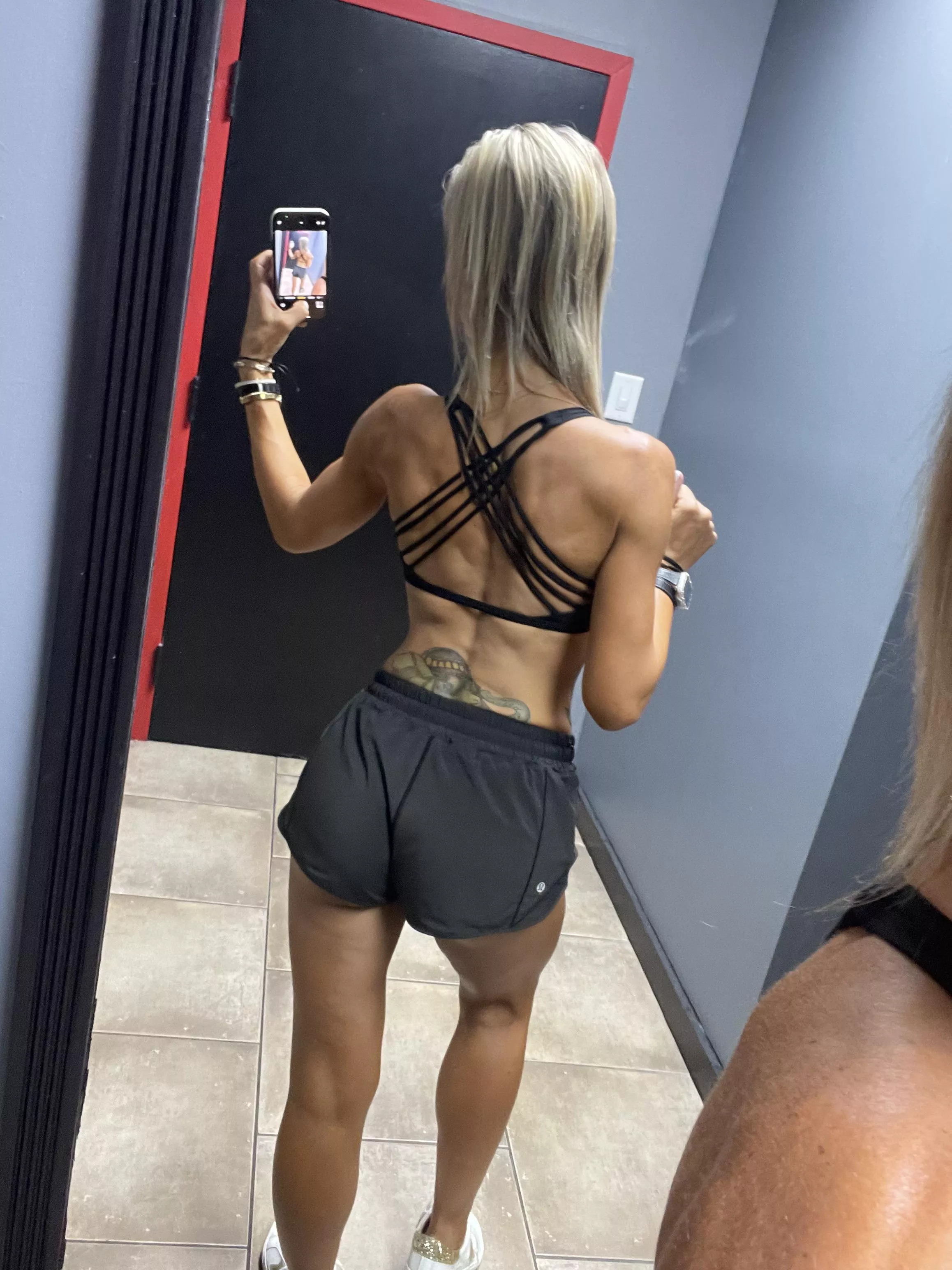 My husband said that I need to wear shorter shorts when I do legs……what you think