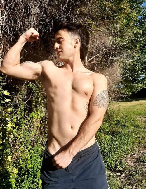 Need someone to come worship these pits! 