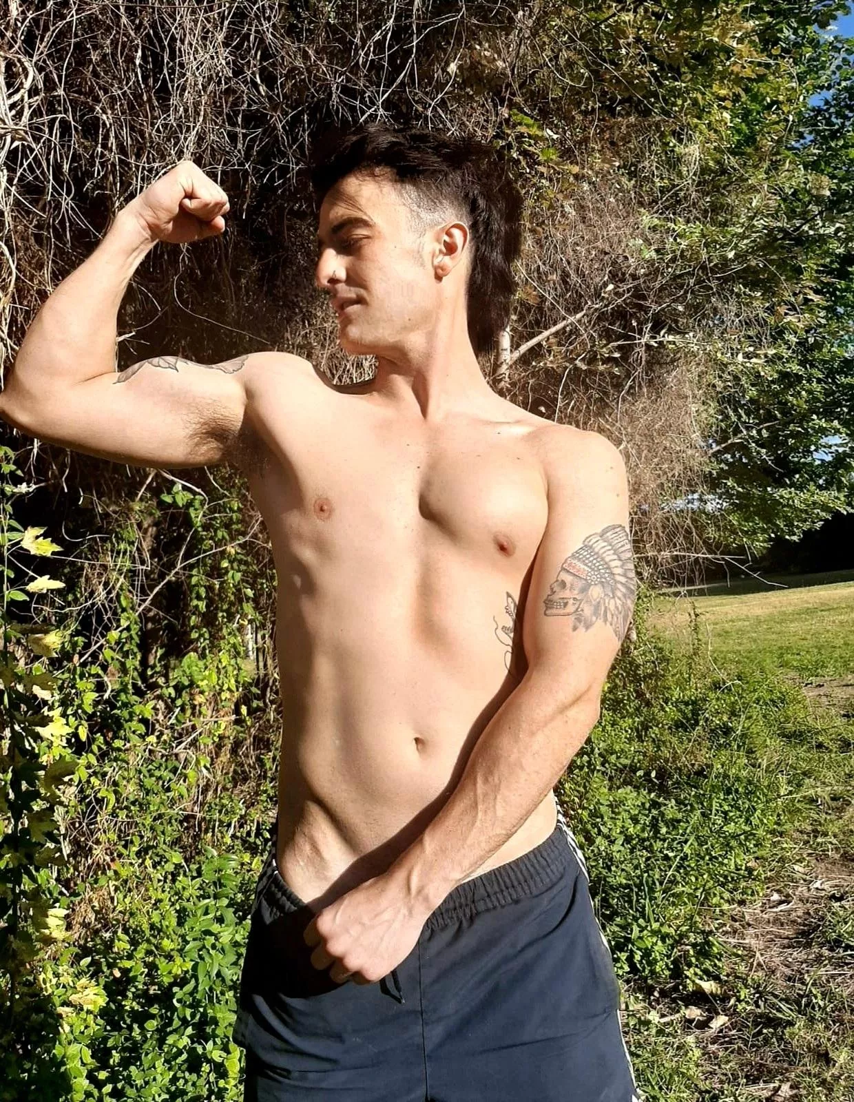 Need someone to come worship these pits! 