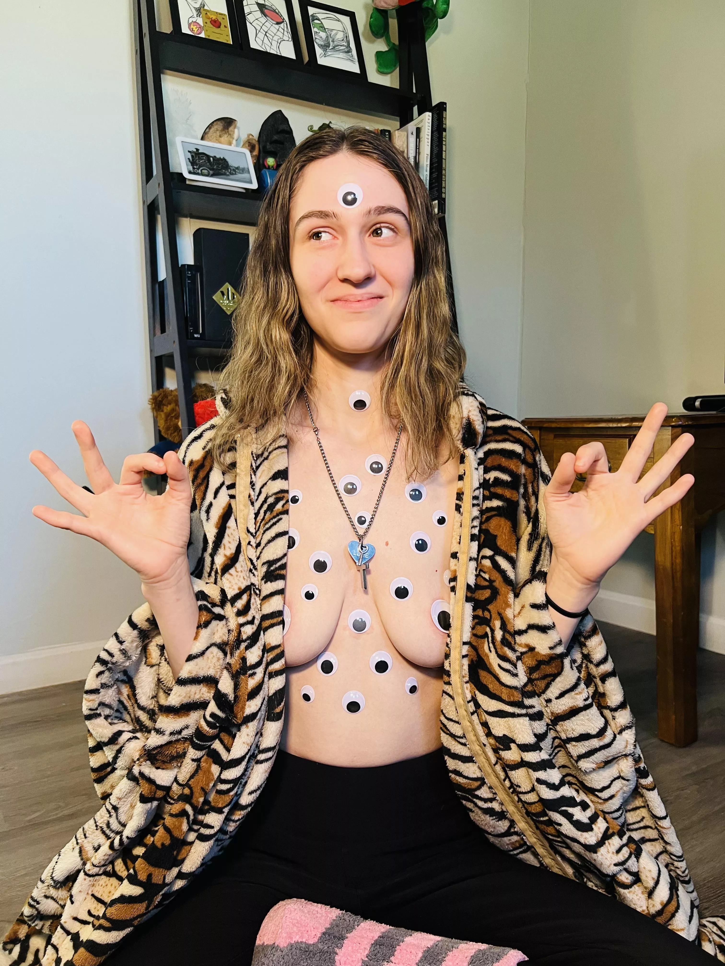 Okay I showed you mine, now you show me your 3rd eye