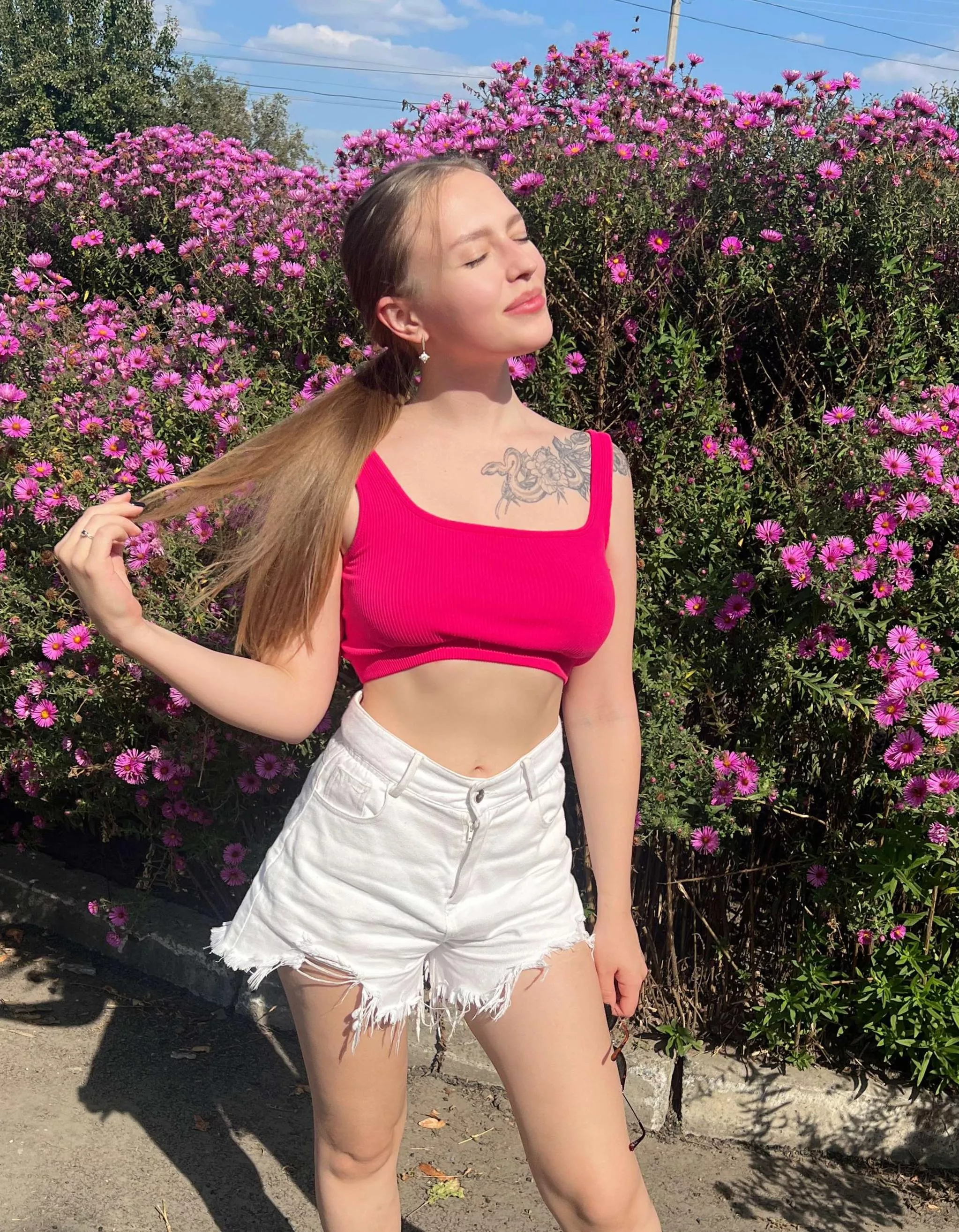 What beautiful flowers, aren't they?