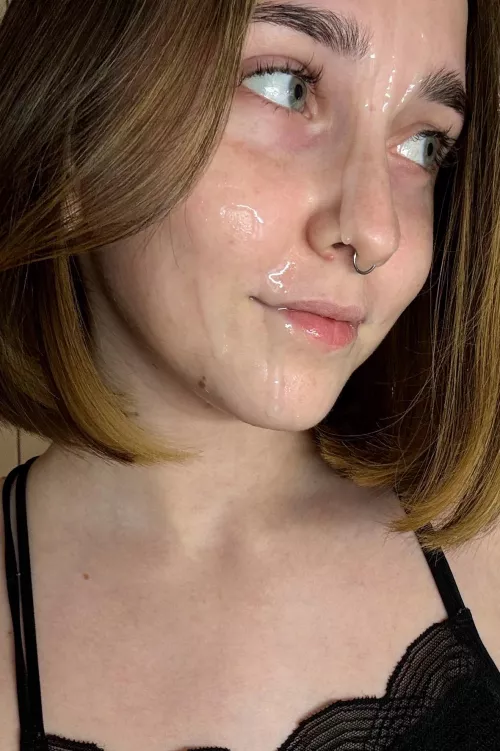 Does the load make my face even more kissable