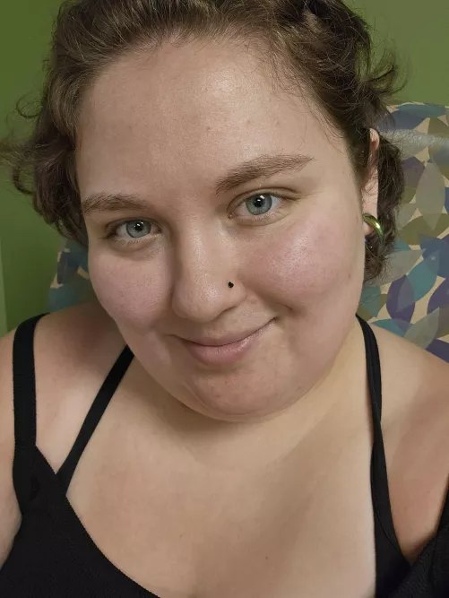 Feeling glamorous without the makeup