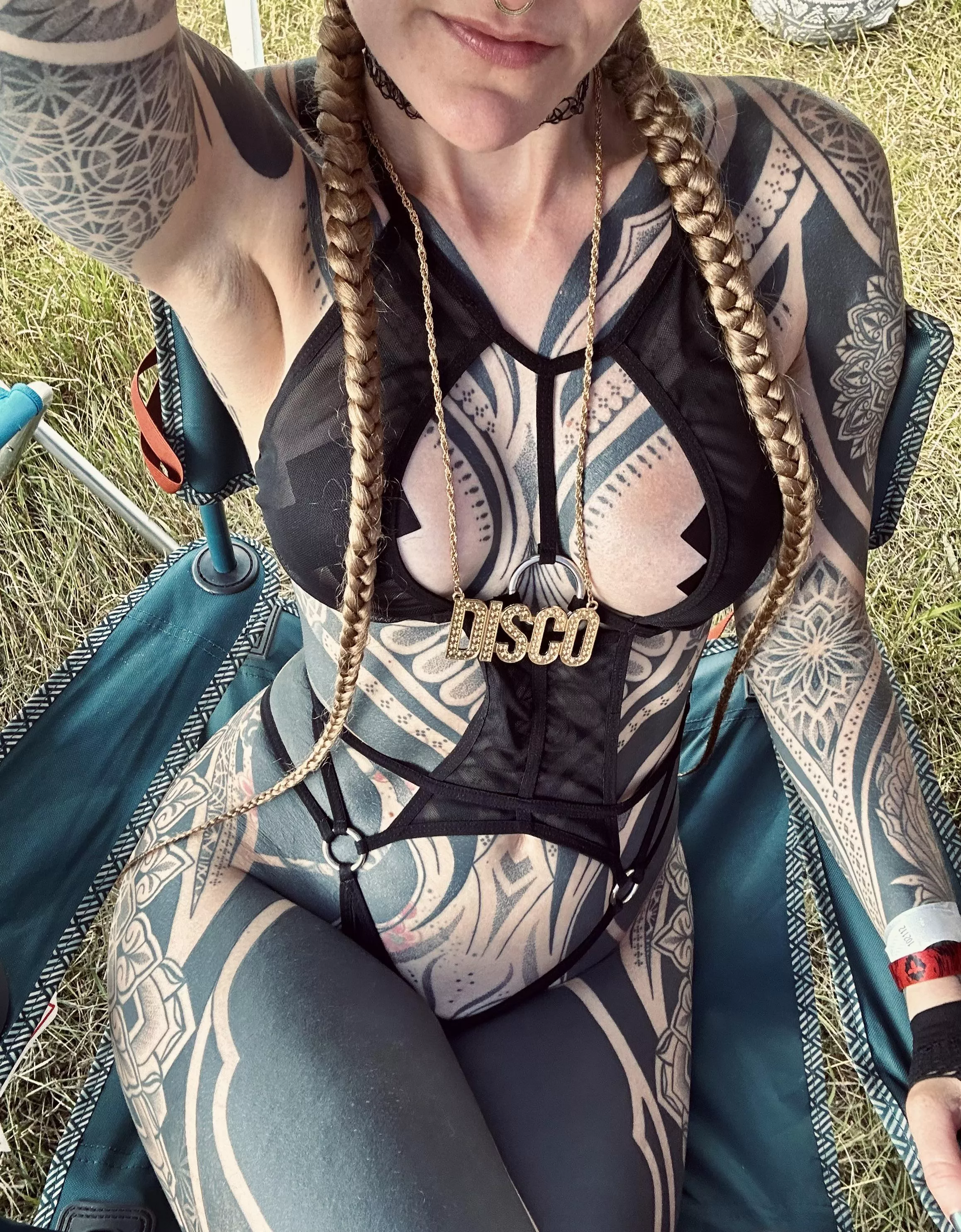 Festival hair, disco flair 💃