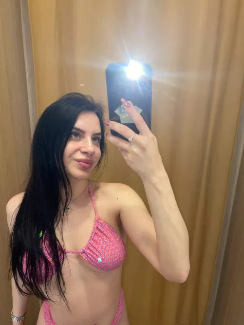 My cute selfie from the fitting room