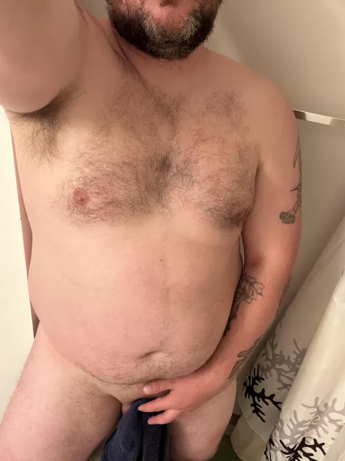 Pre-shower selfie… anyone wanna help me get dirty after?