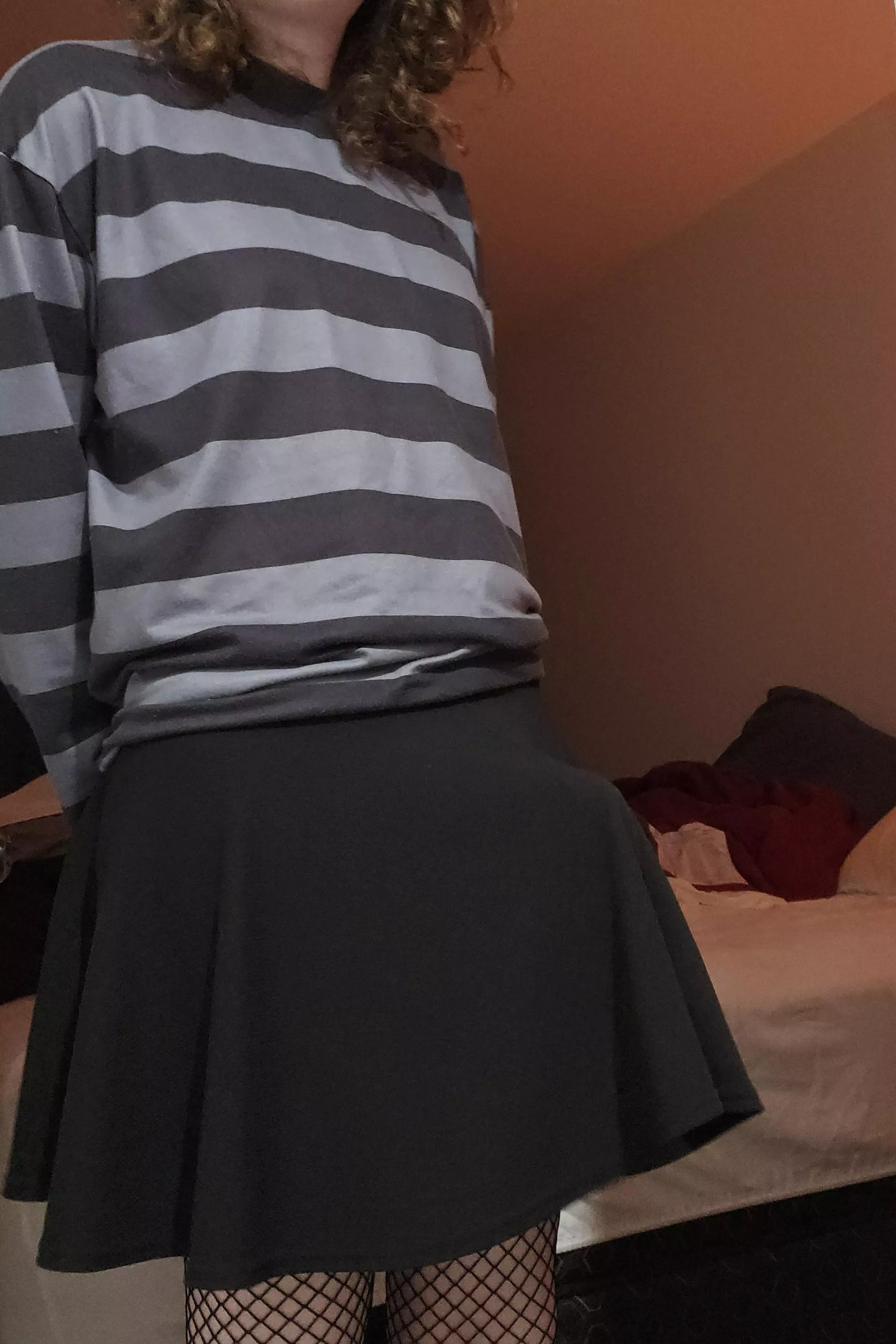 there's nothing under my skirt, don't worry about it~ 😘