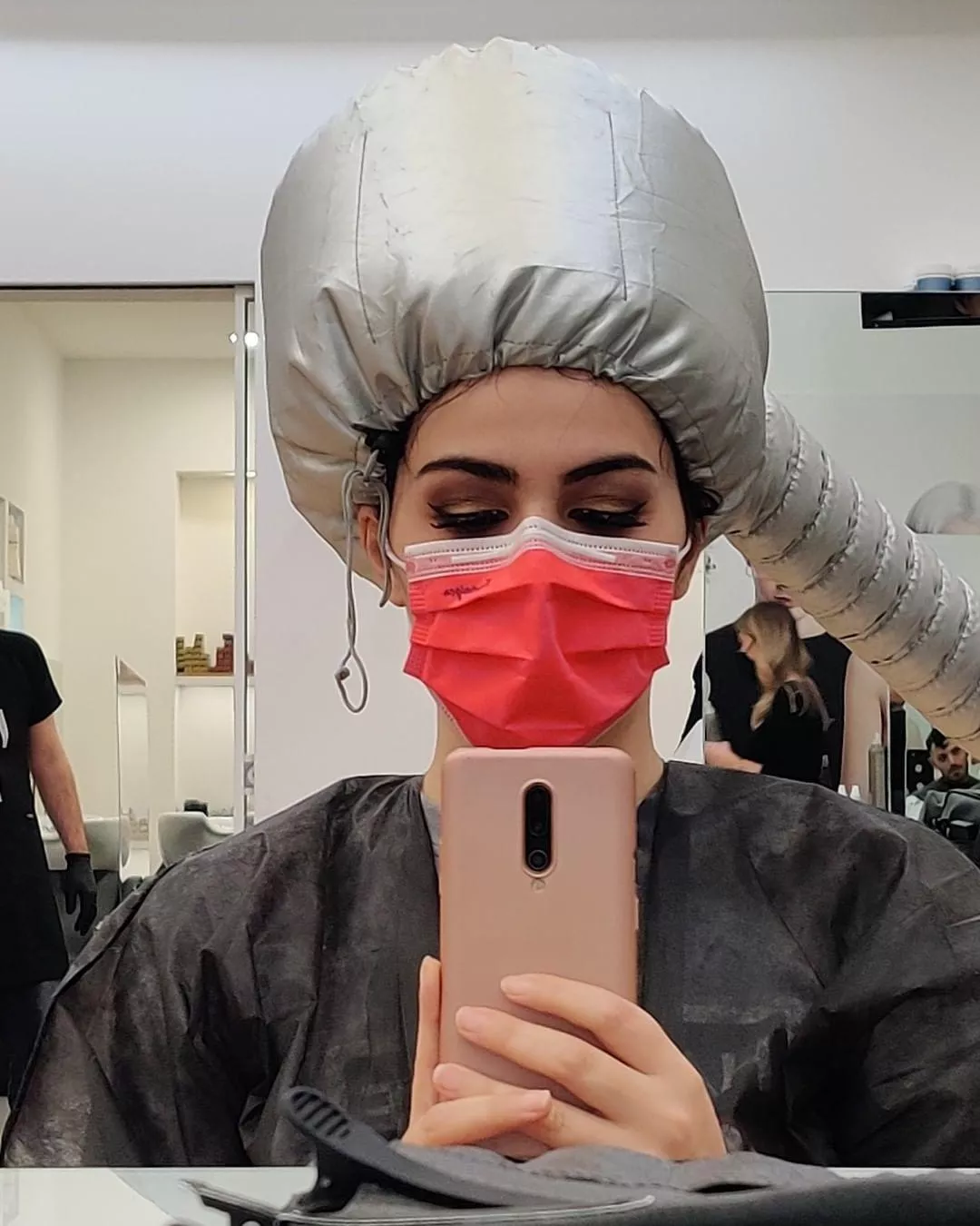 Valentina at the hair salon💇‍♀️🇮🇹😍🔥