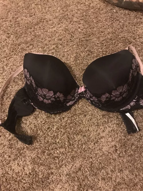 Can anyone help identify a bra?
