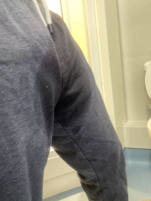 Even big boys (22) can’t hold it sometimes 