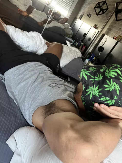 I dig being sniffed while I smoke