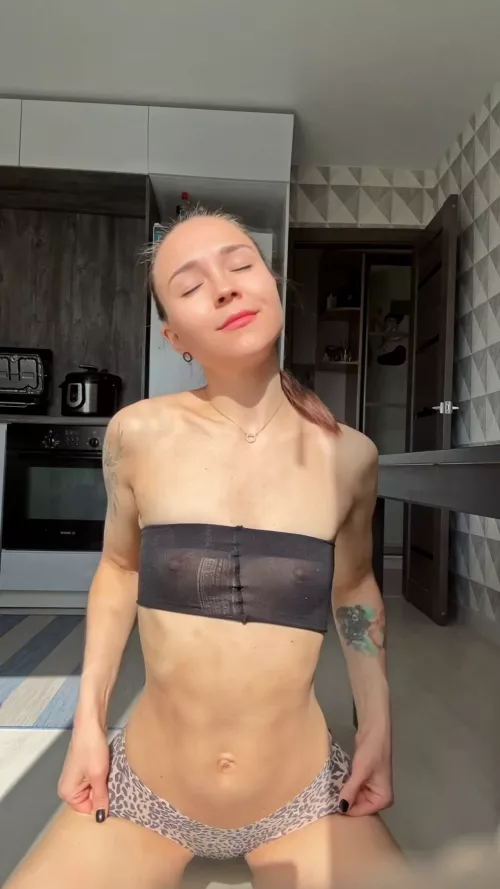 I hope the T-shirt is not too transparent lol