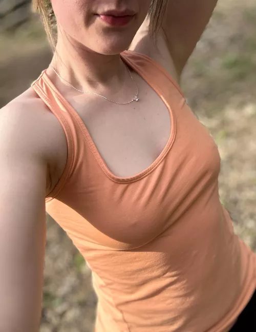 I'm more of a hey my tits are down there rather than a my eyes are up here girl