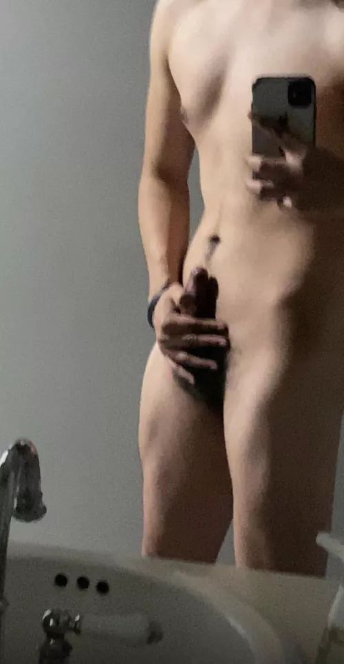 Making a group with twinks,bottoms,femboy,trans, and big dick add me oh_damnjaimev