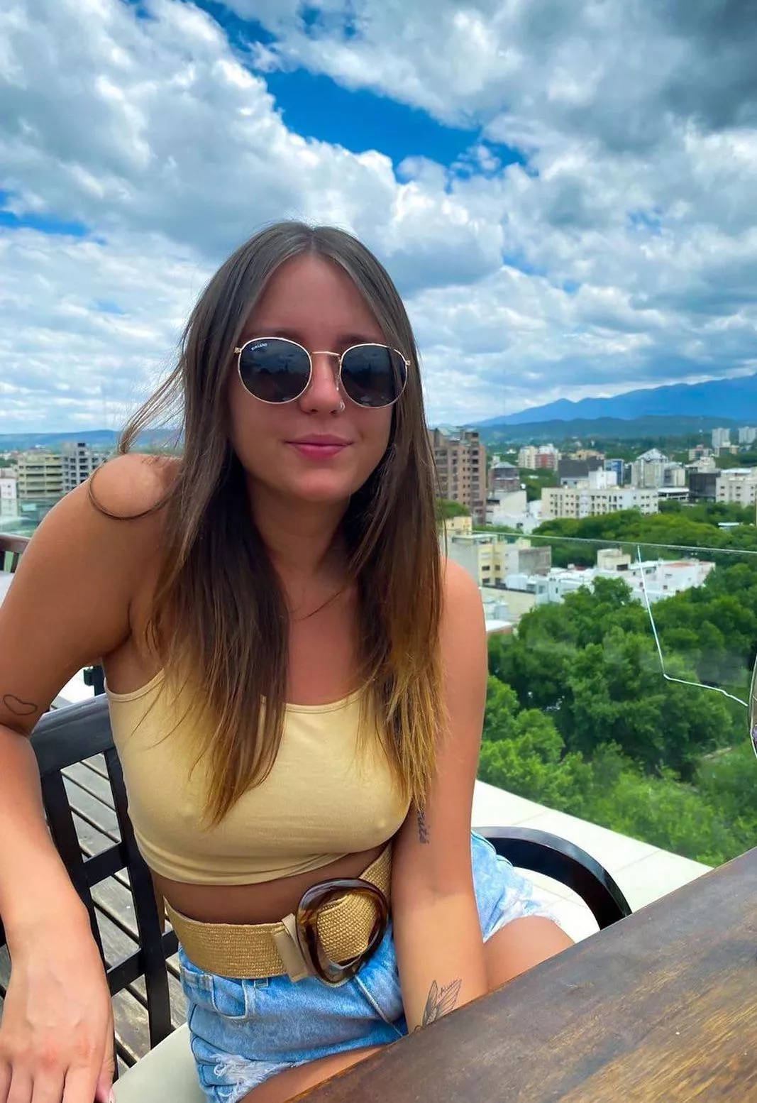 the problems of not wearing a bra, do you like it that way?