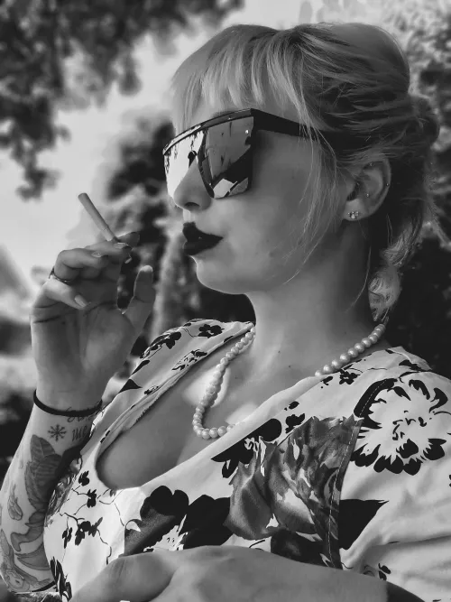 😈🚬 Theresa_Smoke 