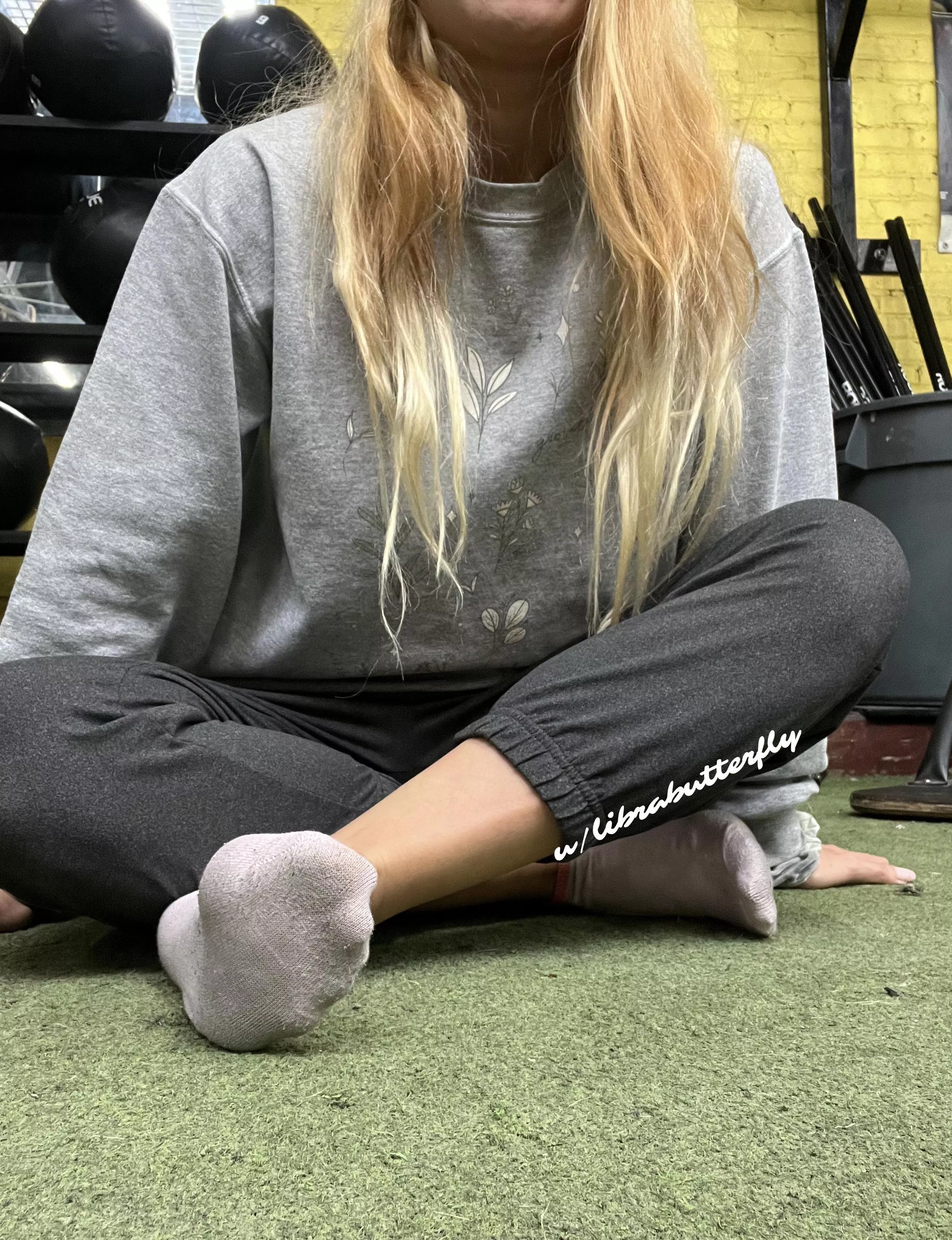 These pink socks are so crusty and dirty that you can barely tell it’s pink 💗