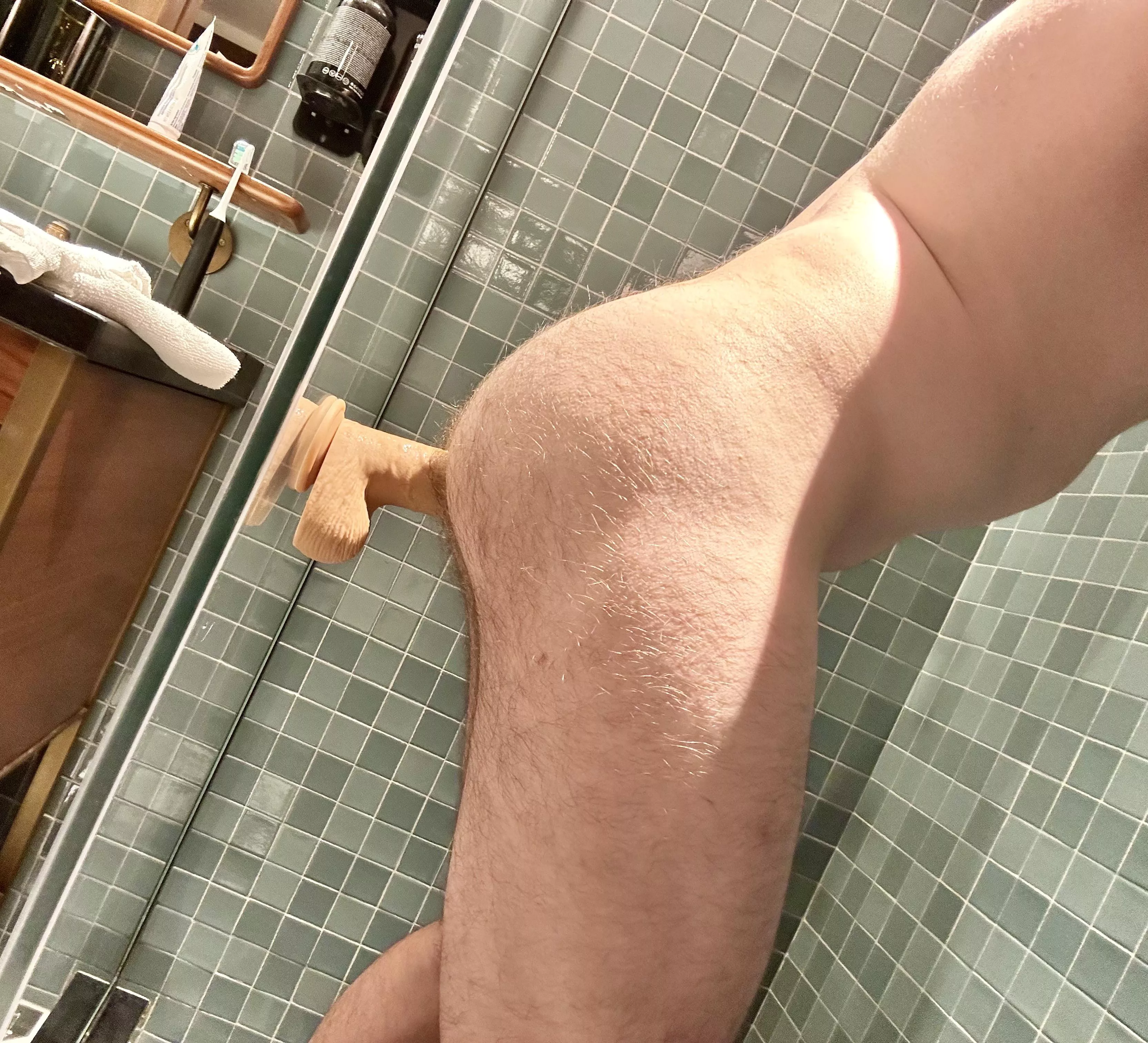 This hotel shower was made for pleasure 