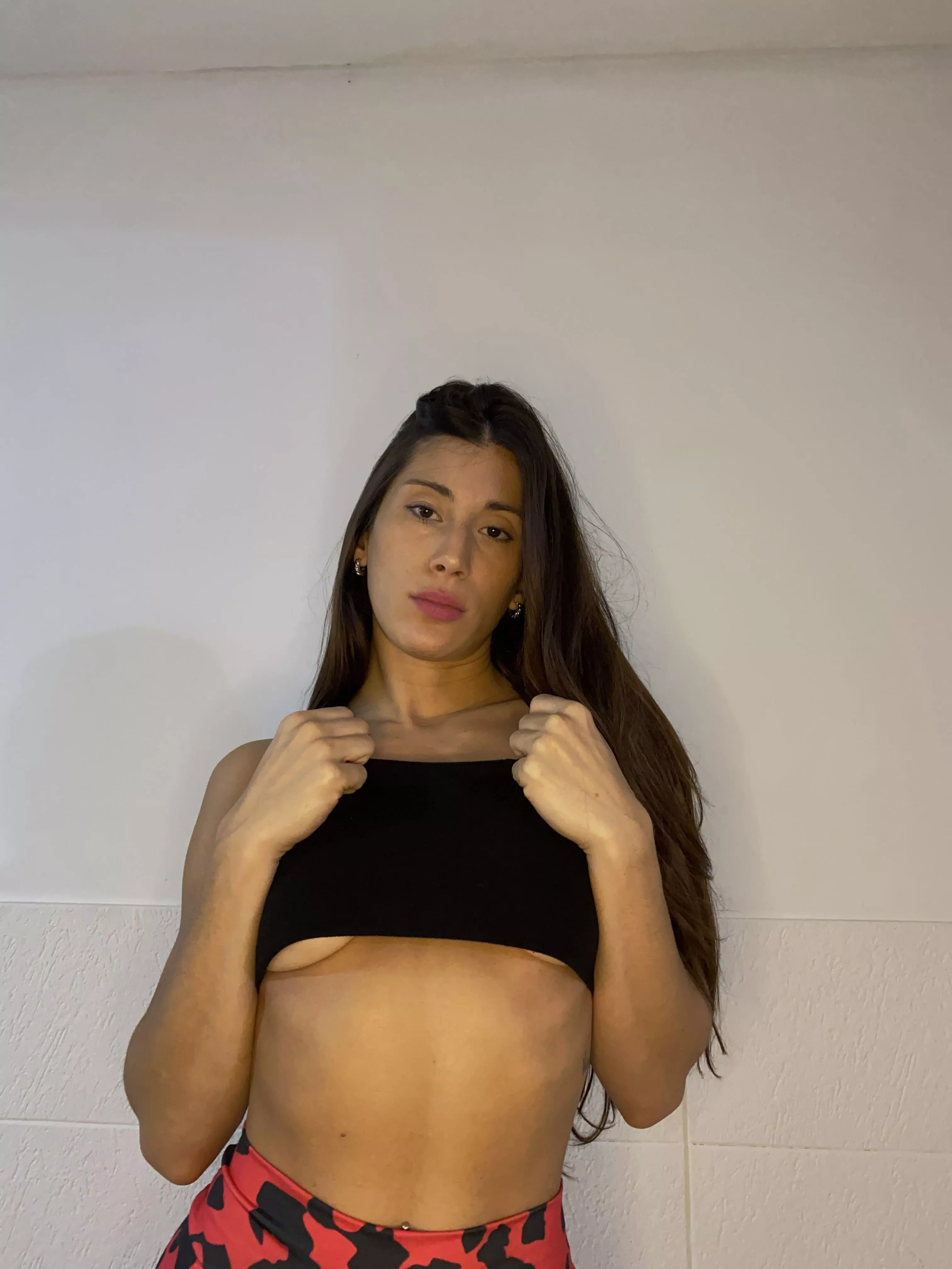 two small reasons to fuck me😇