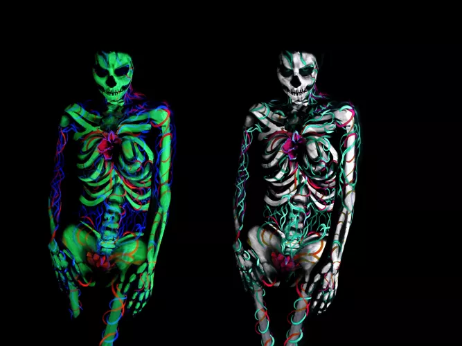 Victoria Sun - UV vs Regular Light