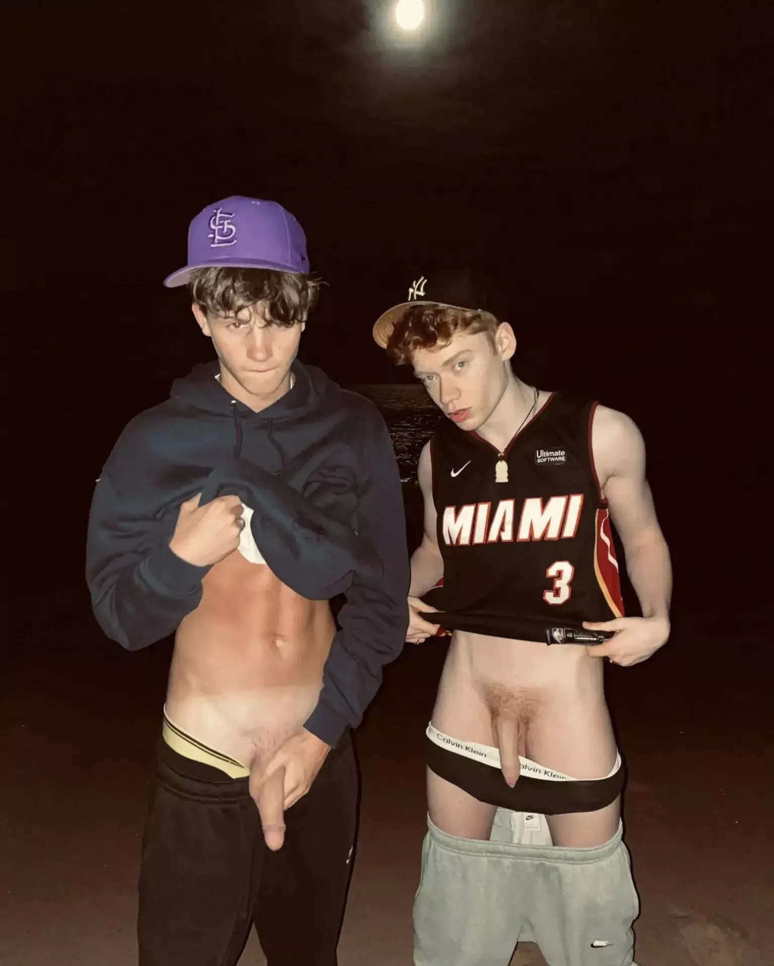 18 Hang out with friend