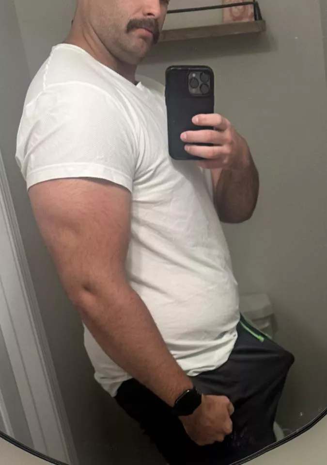 (35) Some nice morning wood for you? 