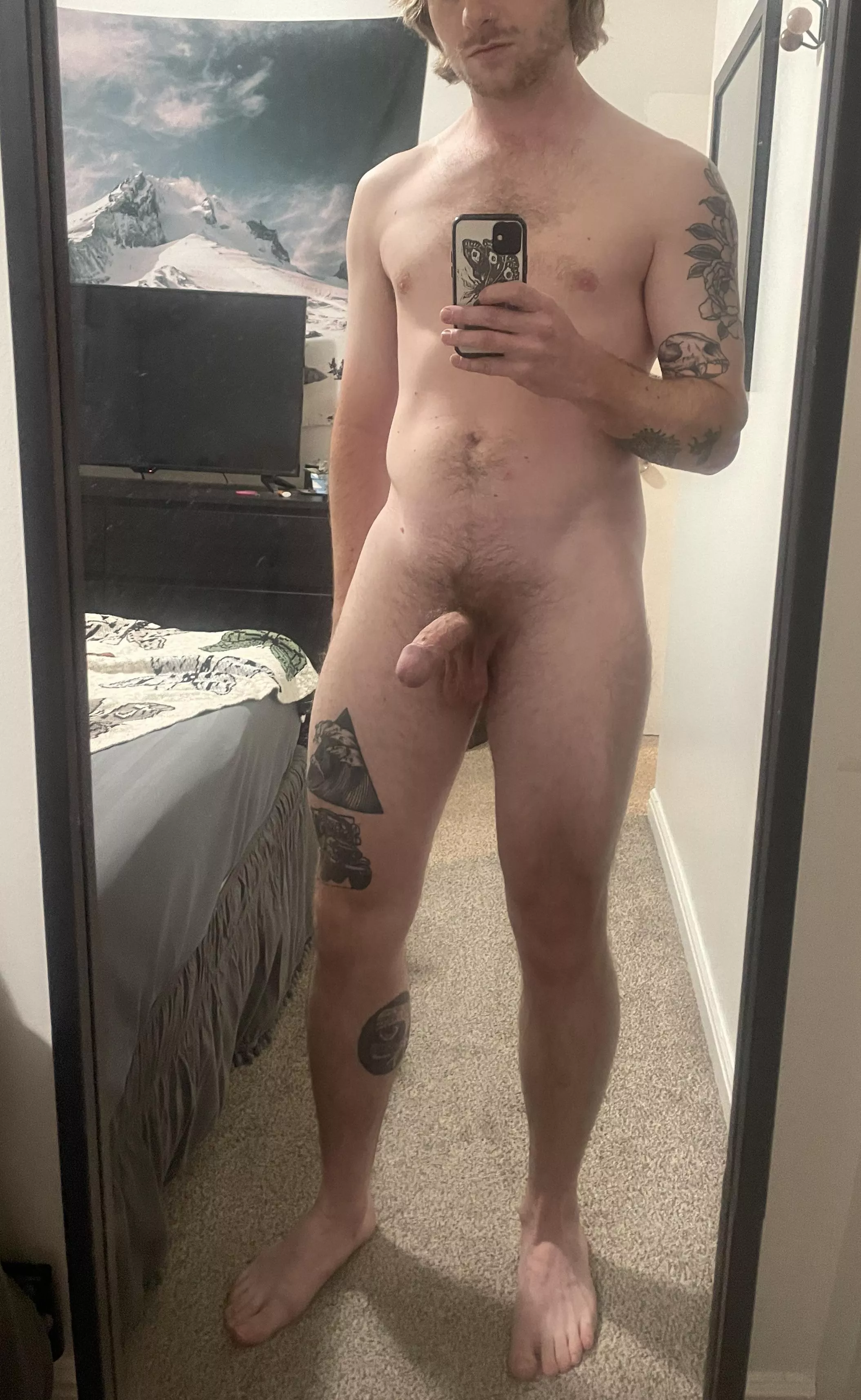 A mirror selfie for your Friday morning 