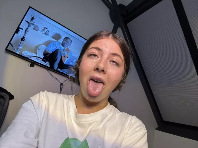 Are you into Aussie girls? 