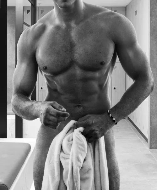 Artistic attempt to justify this post to myself 😂 [30] [M]