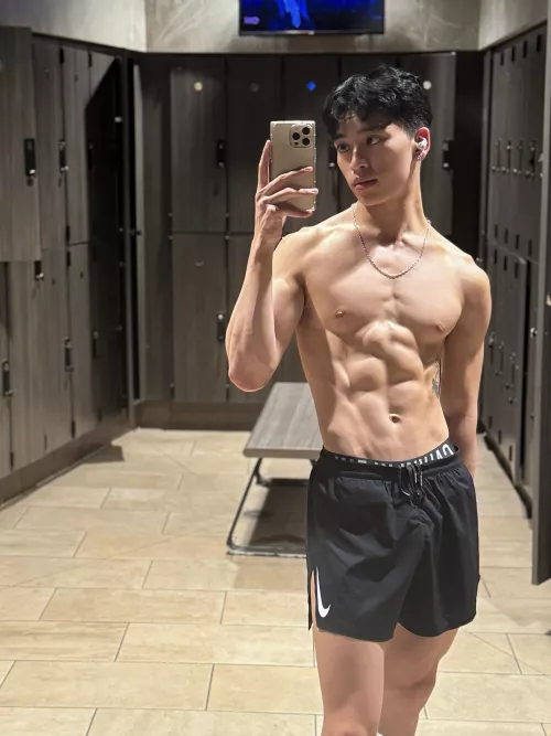 Can I be your twink 🥺