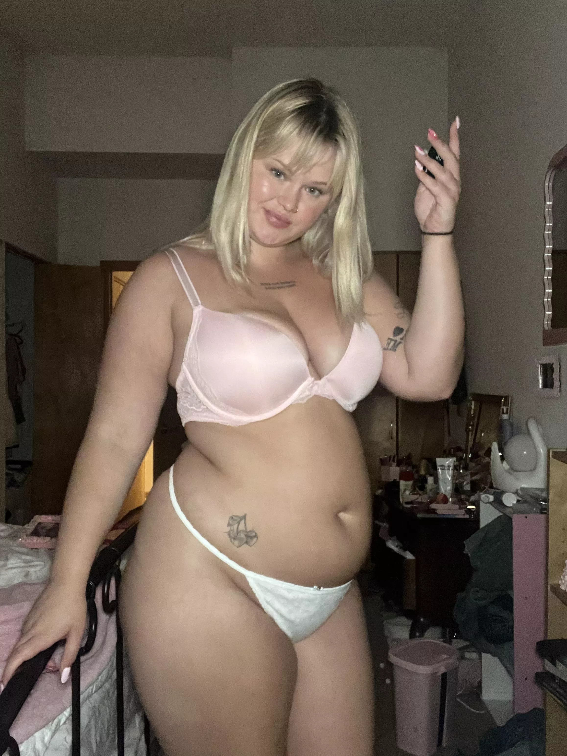 Do you like soft and squishy women? 