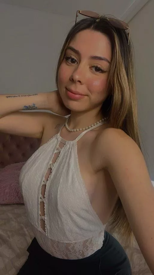 Do you think I'm sexy to go to the office? 