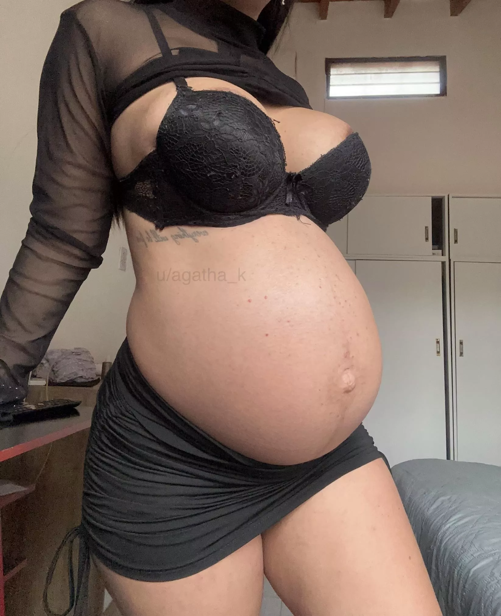 Does my bump make you hard?🥵