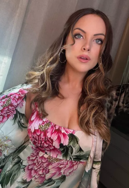 Elizabeth Gillies
