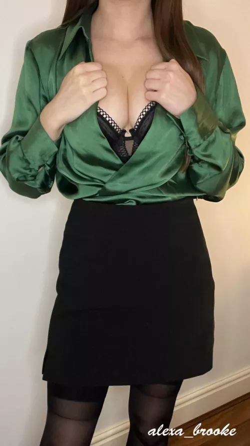 Hey, can you come help me in my office?