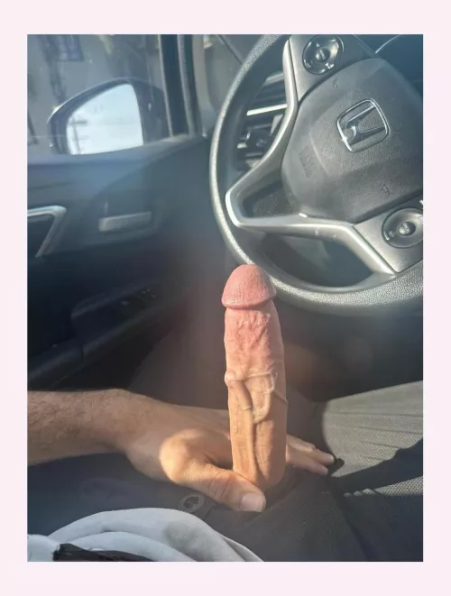 I keep trying to shos people, but they just don’t look over.